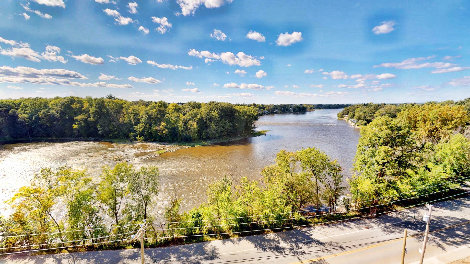 Gallery Luxury Condos in Laval Quorum LavalsurleLac